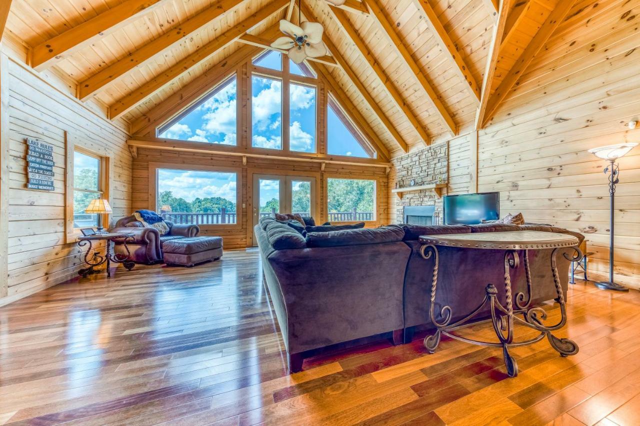 Majestic Lakefront Lodge Sevierville Exterior foto